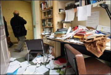 Les locaux de l'EHESS saccagés le 24 mars, photographie de Thomas Coex, AFP