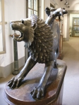 Chimera_d'arezzo,_firenze,_06.JPG